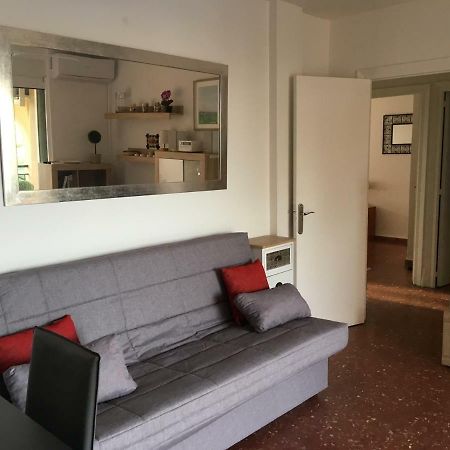 Golden Park Apartment เดเนีย ภายนอก รูปภาพ