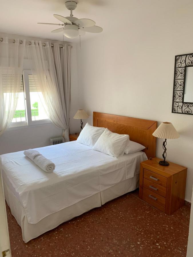 Golden Park Apartment เดเนีย ภายนอก รูปภาพ