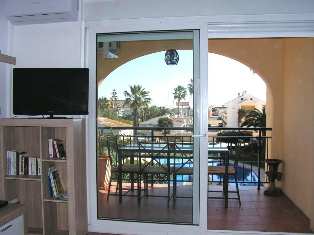 Golden Park Apartment เดเนีย ภายนอก รูปภาพ