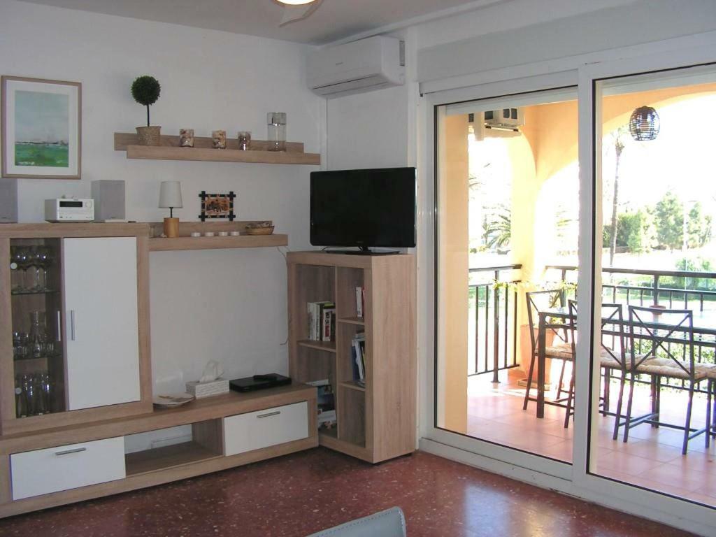 Golden Park Apartment เดเนีย ภายนอก รูปภาพ