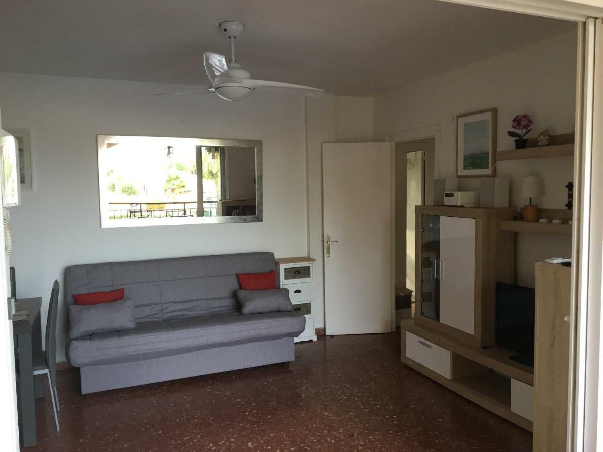 Golden Park Apartment เดเนีย ภายนอก รูปภาพ